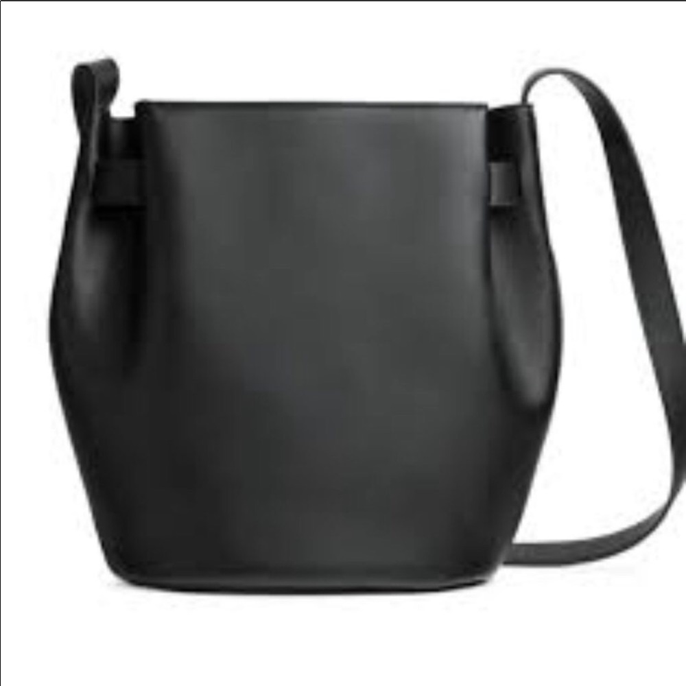 Cuyana Black Shoulder Bag